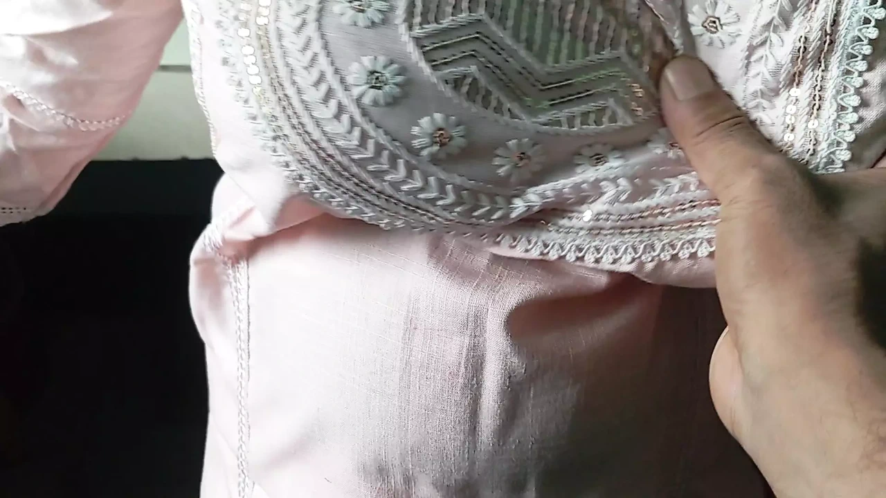 Newly Married Bhabhi Fuck Her own flat when her husband go to market