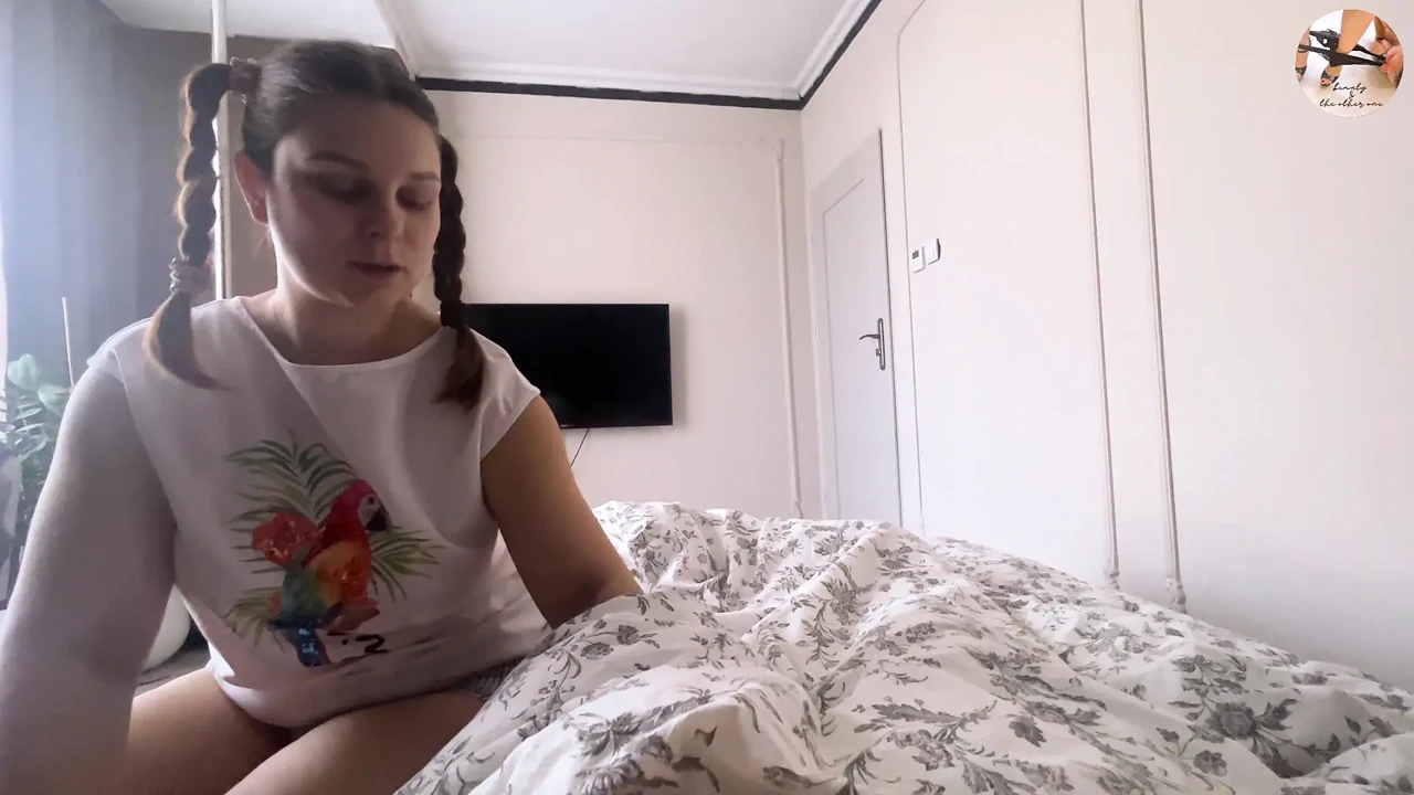 Slutty Stepsister Just Want to Suck Cock and Swallow Cum