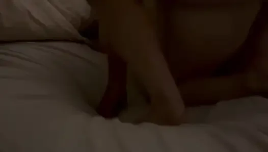 Seks anal penuh gairah gaya doggy