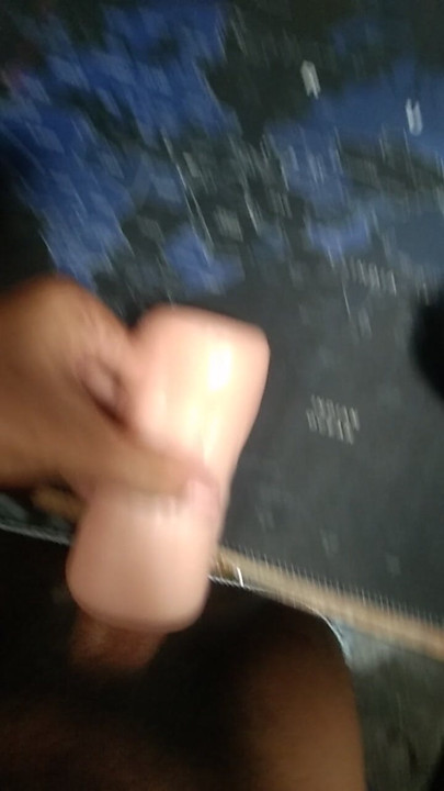 PRECISO DE BUCETA brincando com brinquedo