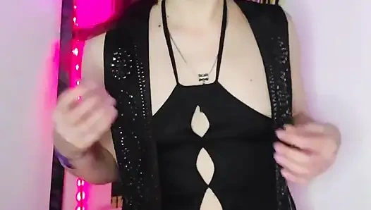 Gauchita arkadaşın seni oyuncak satın almak için seks dükkanına götürüyor