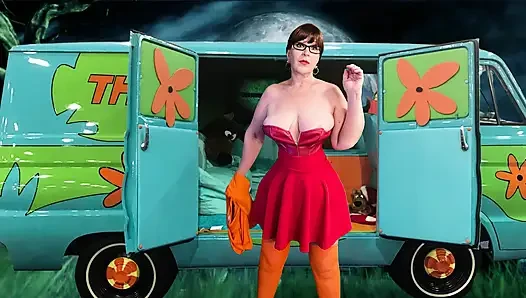 Granny Carmen's Cosplayed Fucking Compilation 53021COMP