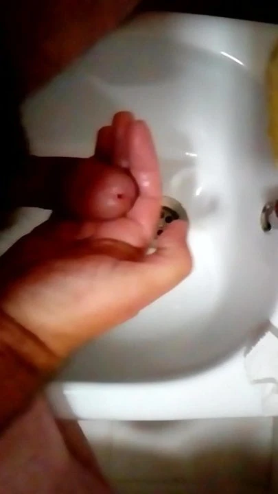 JERKING AND CUMMING FOR YOU