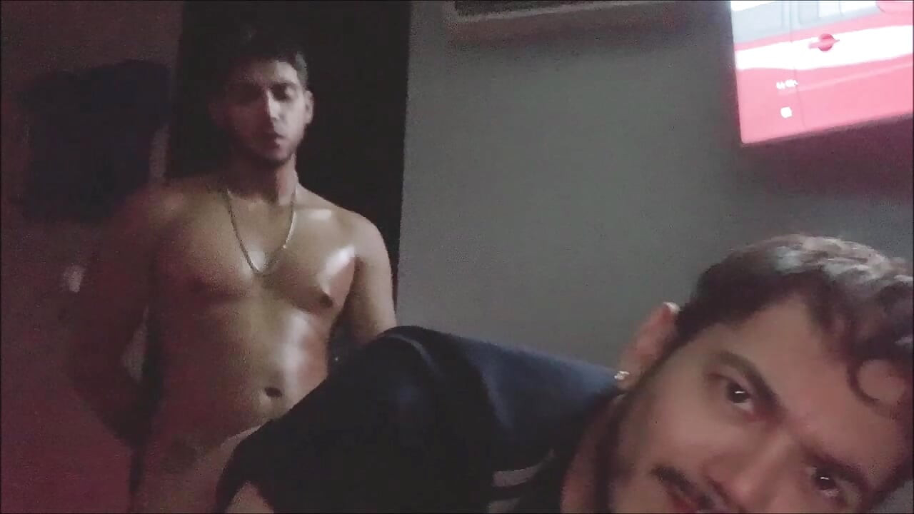 Str8 Beefcake Fuck Me Bareback and Cums on My Hairy Ass