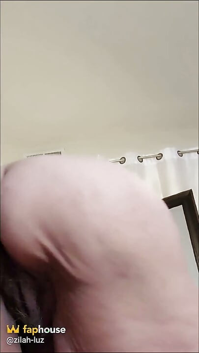 Dance with Me! This Hot Mami Needs a Partner!
