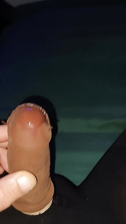 Orgasm with cumshot in high spandex tights