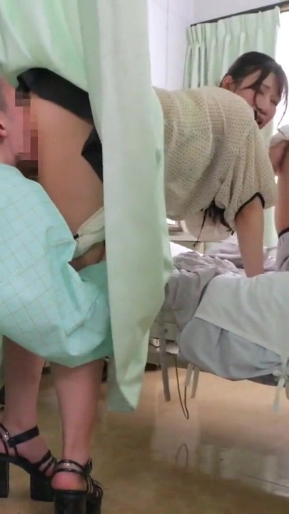 パート4 隣のベッドにお見舞いに来た彼女がドストライクだったのでカーテン越しにセクハラしていたらまさかの発情！？入院中で動けない彼氏に代わってたっぷり中出ししてあげました！ | クリップ 2