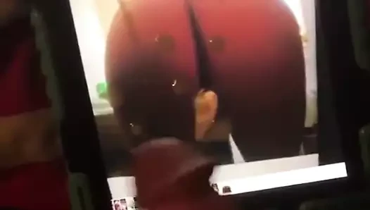 Hayran götüme boşalıyor