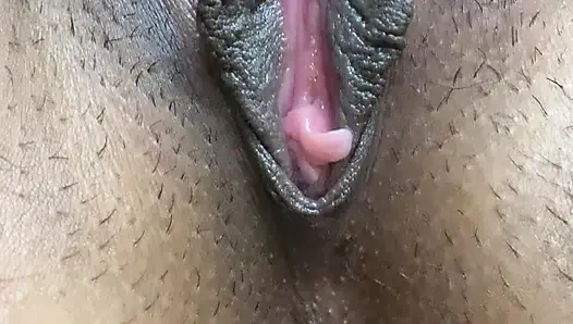 Ghar pe akeli thi tab 10 inç ka canavar yarak aaya