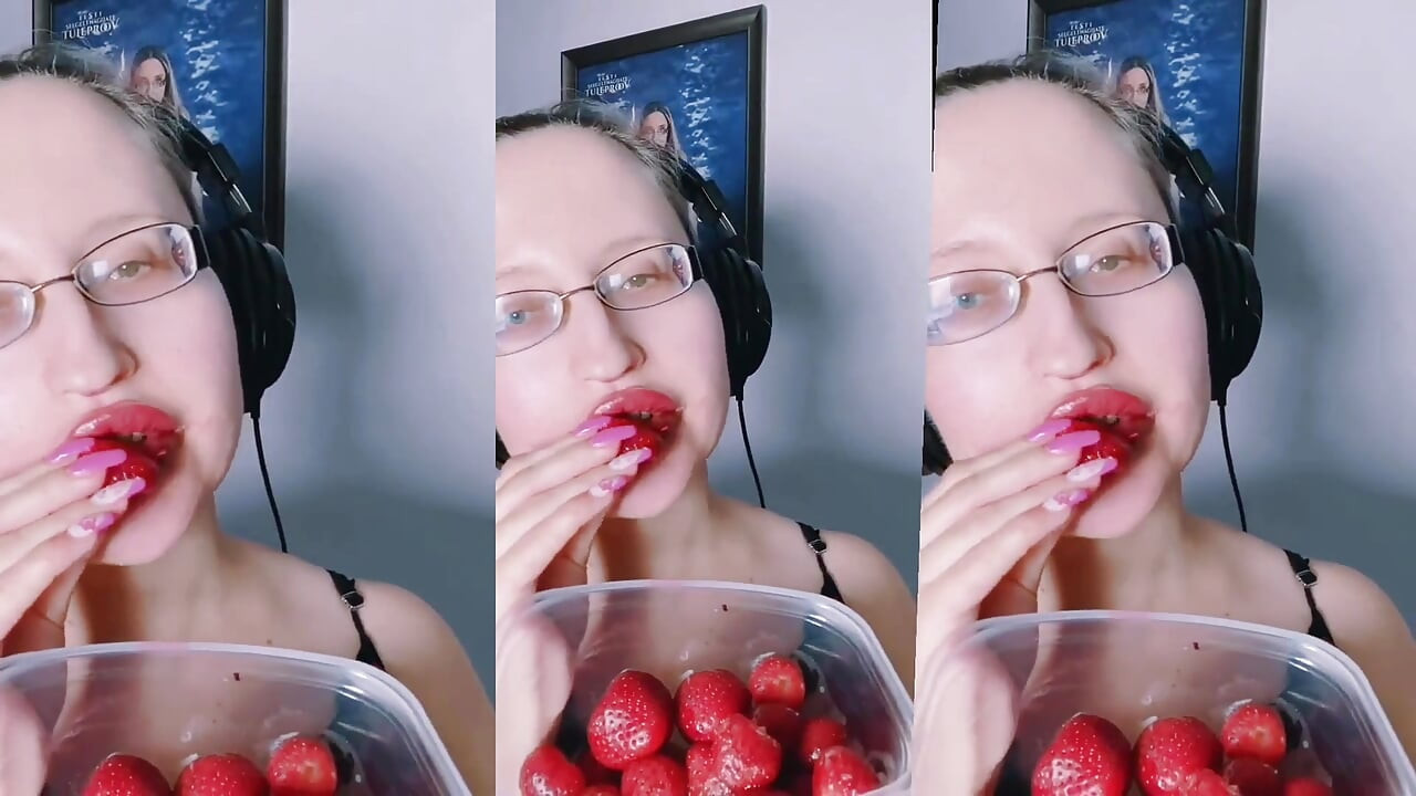 Asmr Jahodové Lízání - Asmr, Oční brýle, Gianess, Rtěnka, Velké Rty, Mough, Jídlo, Fetiš obličeje, Dlouhé nehty