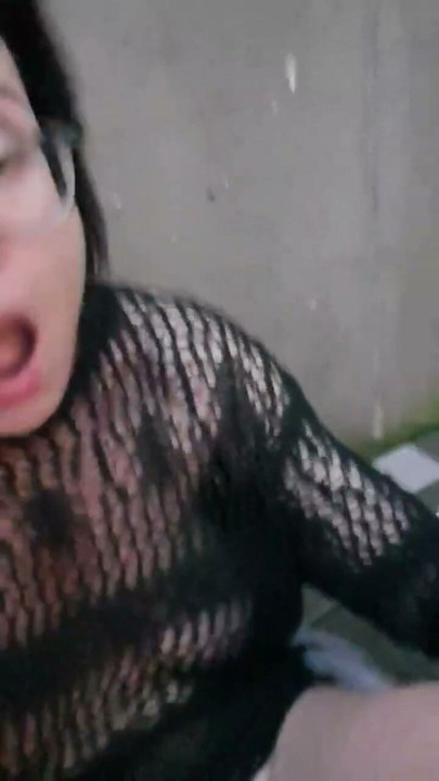 Hard slave squirt outdoor | Clip 3