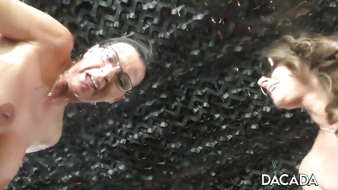 Special Carwash - Dacada Sexysusi & Gina Blonde