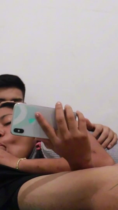 MY BEAUTIFUL COLOMBIAN LATIN BRUNETTE STEP-SISTER SEDUCES ME BY TOUCHING MY PENIS WHILE WE'RE ALONE IN THE ROOM. PORN IN SPANISH | Clip 1