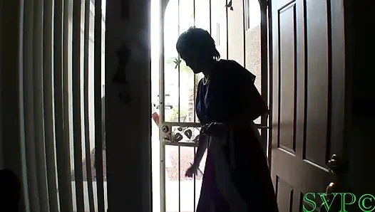 Bayan Lane komşunun üvey oğlunu baştan çıkarıyor