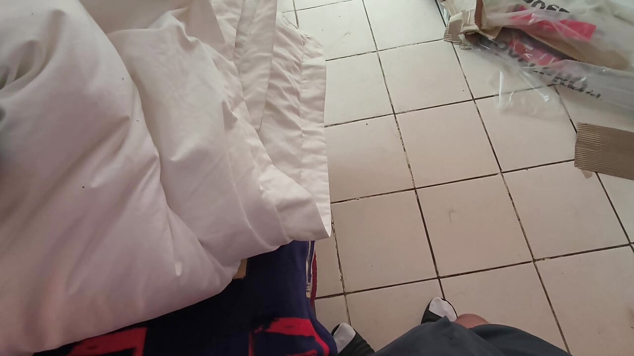 Kami hampir ditemui! Saya berkongkek dengan isteri jiran setiap hari