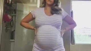 Sexy Baby Mommy