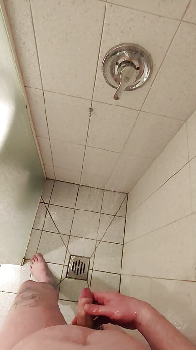 Shower-Wank-Moan and Cum a lot