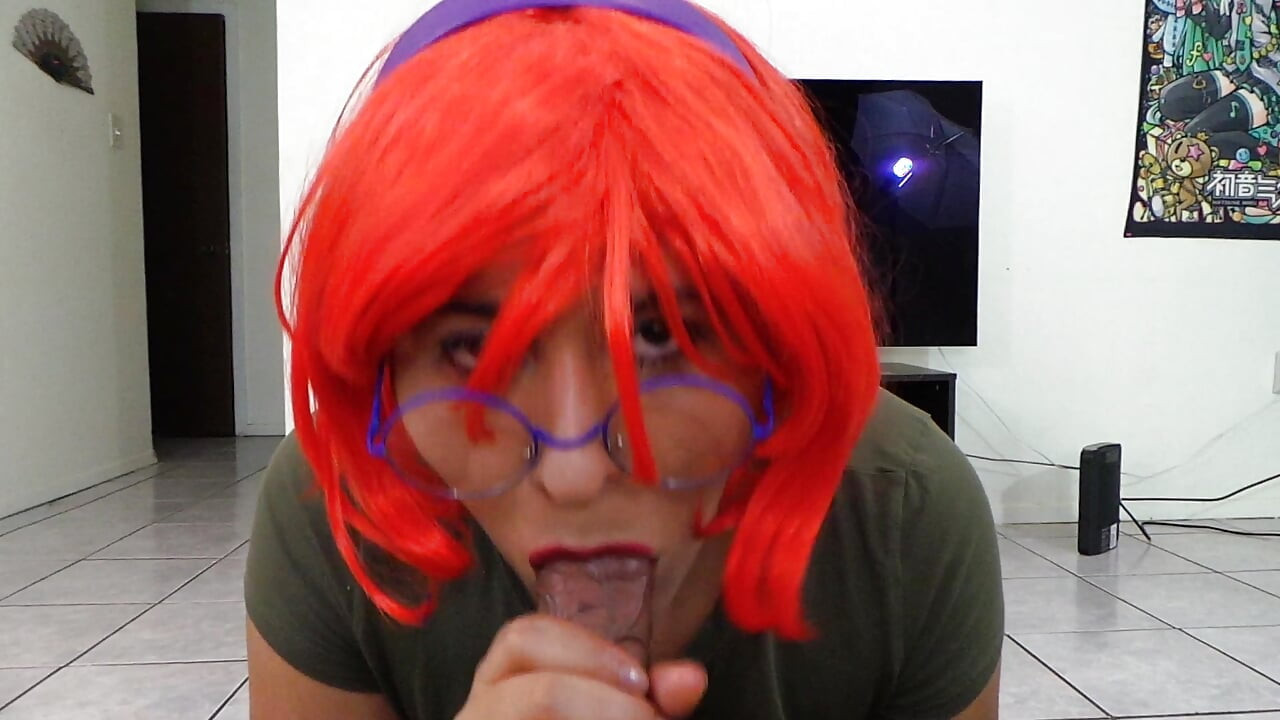 Judith Sucks a Juicy Cock