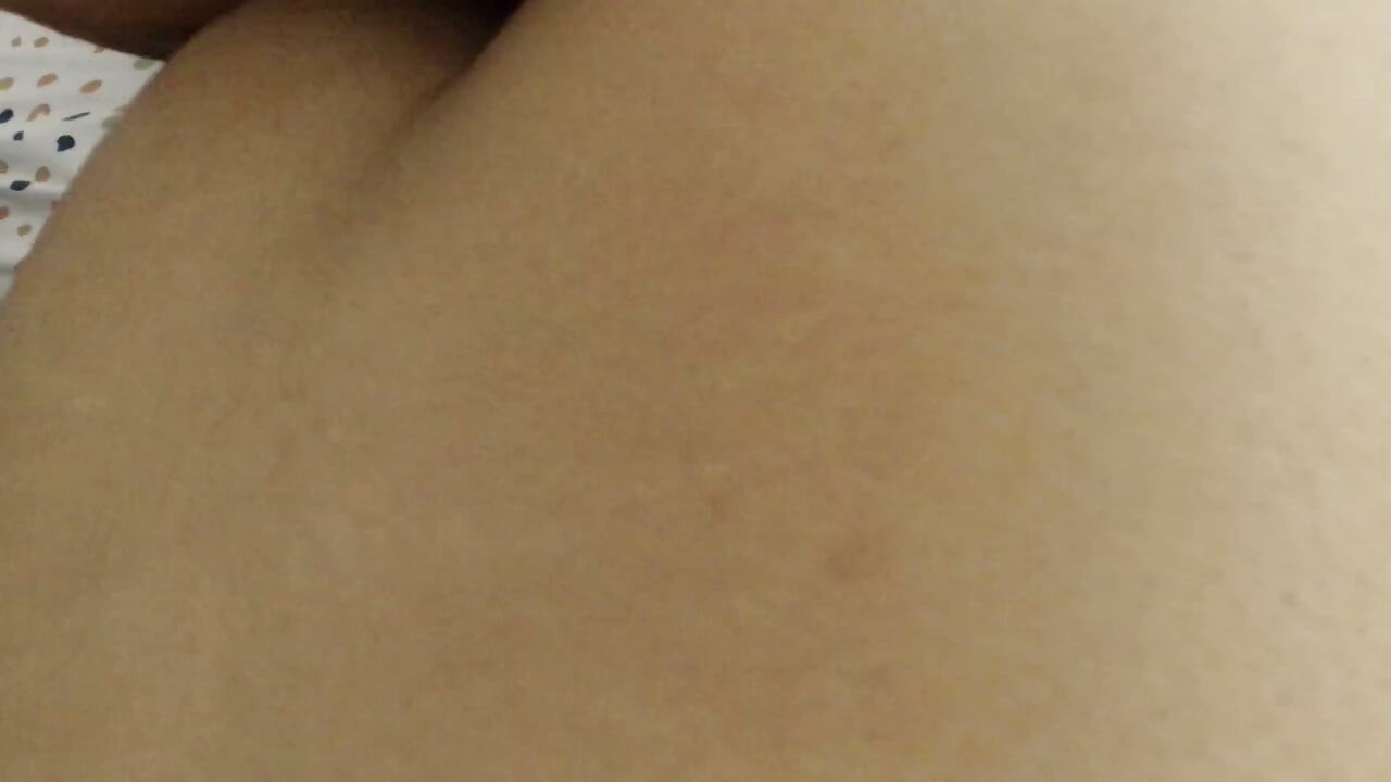 내 아름다운 이웃이 자기 집에서 섹스하고 싶어해