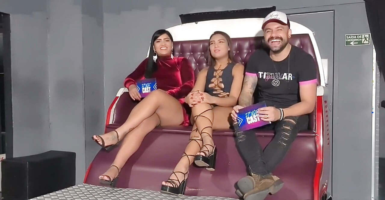 Preenchendo a buceta brasileira apertada de Marcela Schultz com porra grossa - Fode Cast