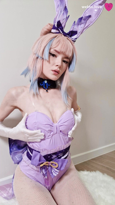Tender Sangonomiya Kokomi with bunny ears and latex bodysuit teases with her cute ass in fishnets