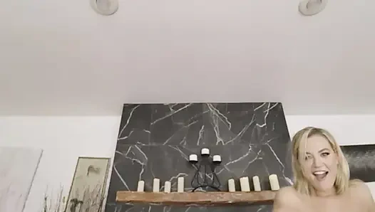 Badoinkvr Blake Flower seni o kadar iyi sikmek üzere ki el değmemiş tek bir arzun olmayacak bölüm 2