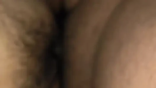 Adik tiri seksi ini pengen bersenang-senang dientot sama adik tirinya