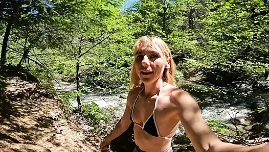 Kami kepergok ngentot di air terjun sampai dicrot di muka & cumwalk