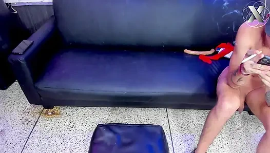 Глубокая глотка папочки до оргазма