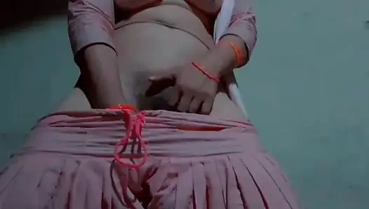 Remembering her husband, put eggplant in her pussy, pussy became very aroused