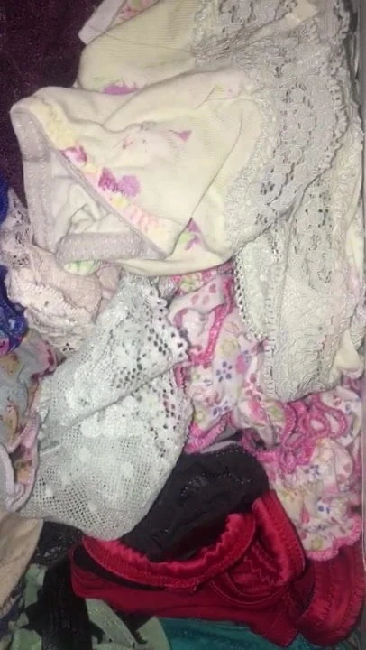 Young wife panty hunt 1