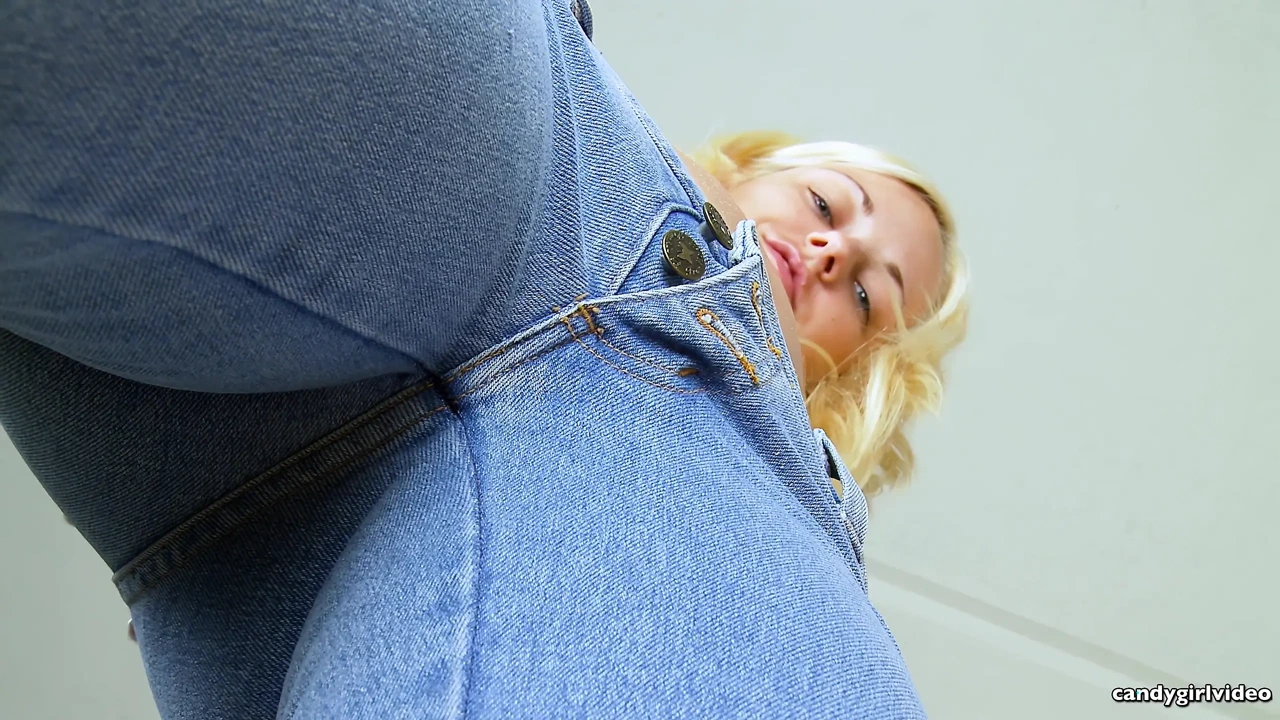 Danielle Trixie - Nice 'n' Tight 4K