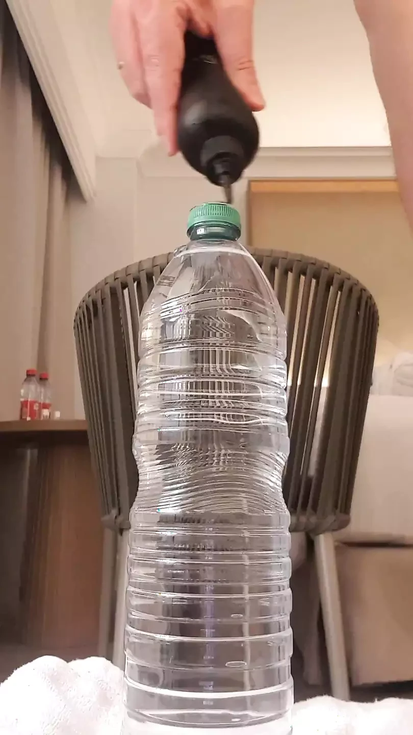 90 mm pentru o sticlă cu diametru. 1 - Practică inițială cu sticlă mare de 1,5L de până la 90mm. 20220216 - sesiunea 027