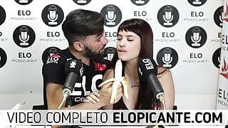 JOA BETTINA COME A BANANA CREMOSA NO QUARTO PICANTE