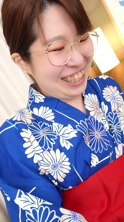 Momoko Azuma Returns to Our Studios and Wears a Yakata to Masturbate