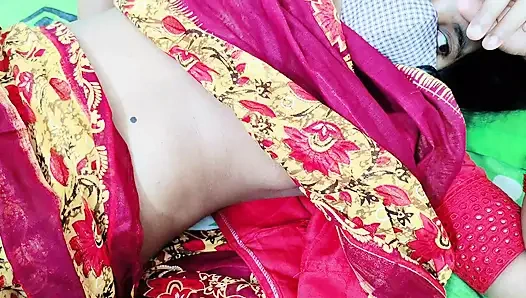 Naughty step-mom know how to satisfy her step-son Desi saree wear stepmom fuck xxx