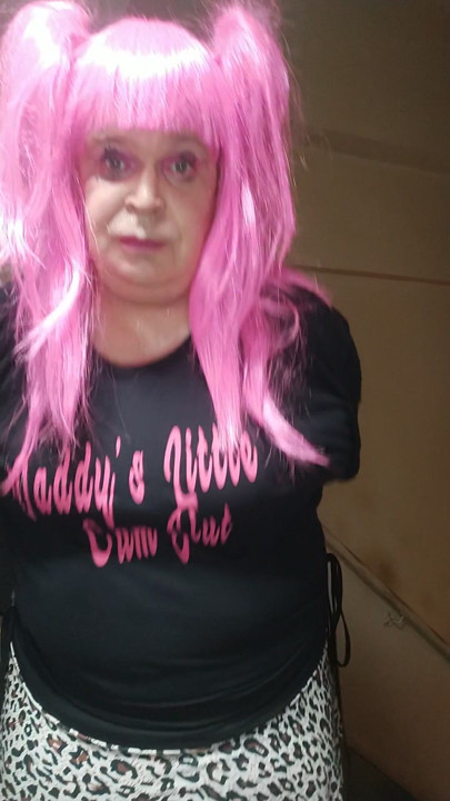 TV BBW Viciada em Porra precisa de um daddy para lhe dar porra.