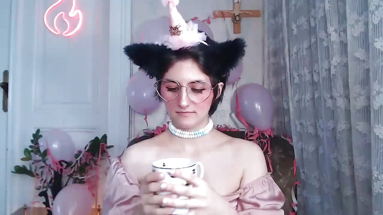 Fışkırtmalı dildo - seksi doğum günü akışı - tam gösteri - bölüm 3