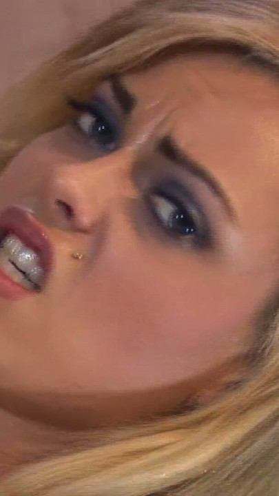 Busty blonde milf Starla gets her tight pussy stretched by a BBC for the first time | Klip 3