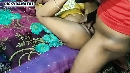 Девственница в первый раз так жестко трахается с большим хуем