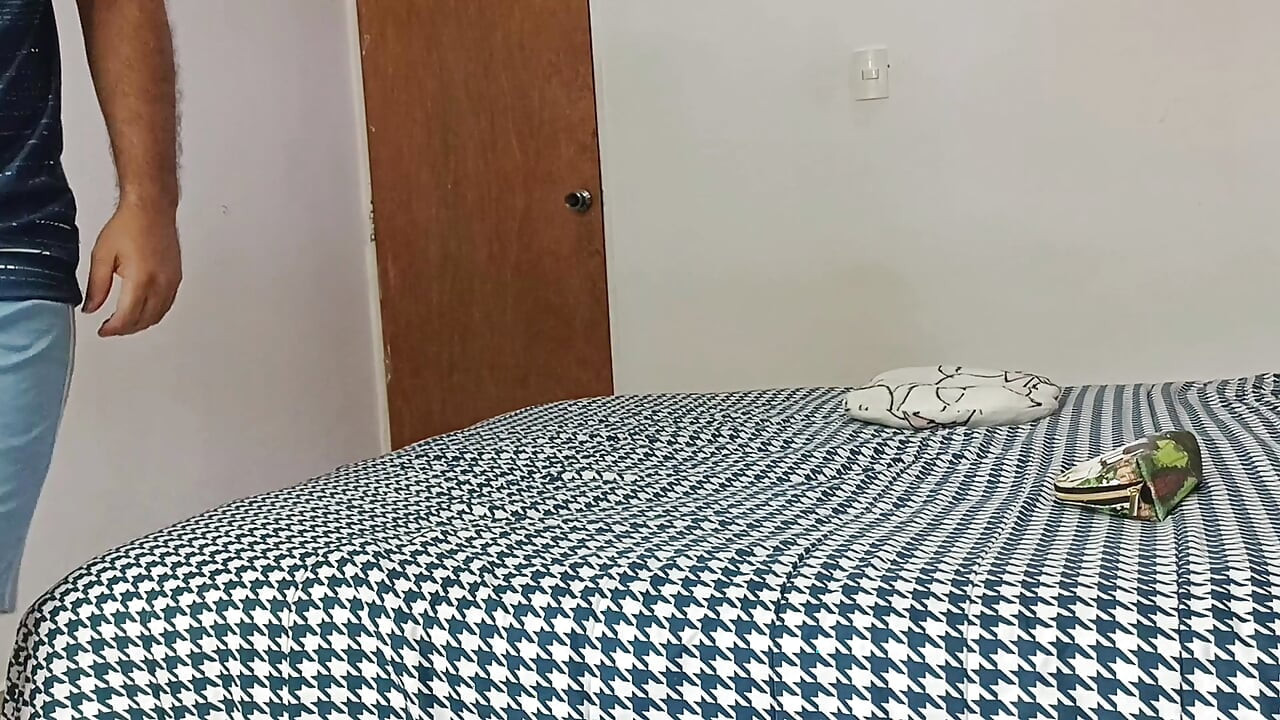 I filmed my stepsister masturbating in her room. Spanish porn.