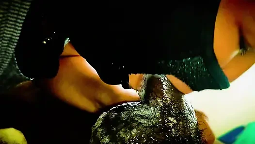 VIDEO RATU TENGGOROKAN POV BDSM