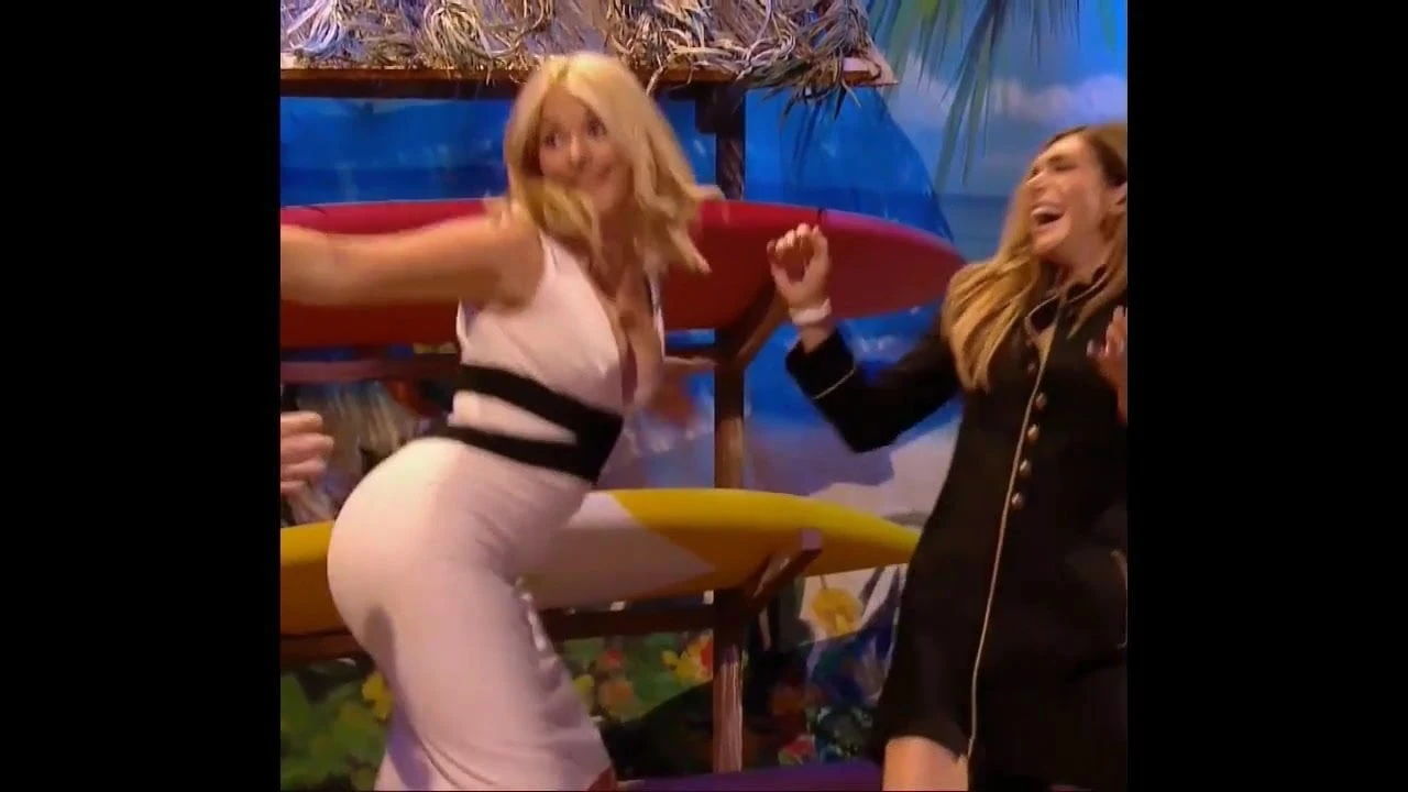 holly-willoughby