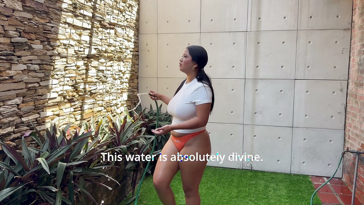 Soaking My Stepsister’s Tight Shirt Until She Begs for My Unprotected Cock