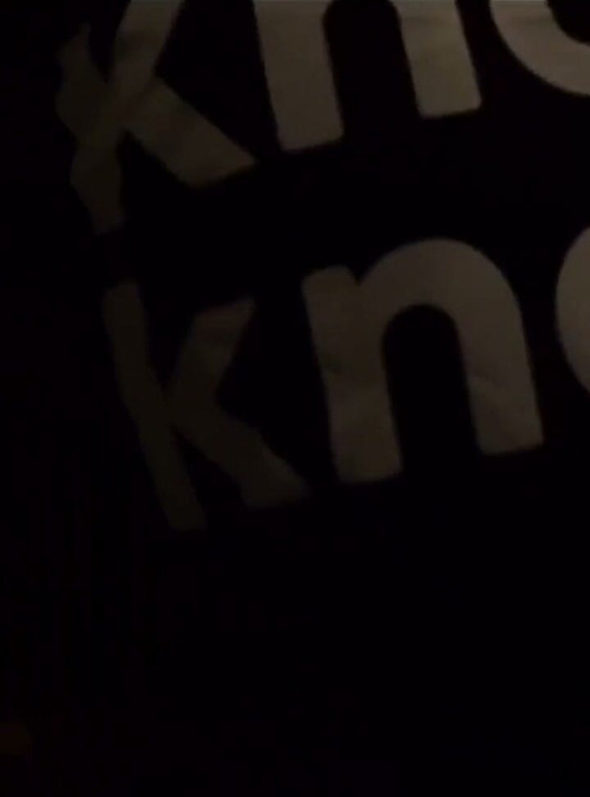 Stream de strip-pong com pornstars argentinas esquenta! Knock Knock Club