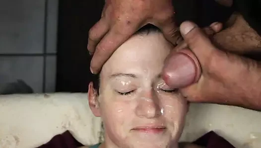 Dirtydees - I love when friends come to visit to make my eyes disappear.