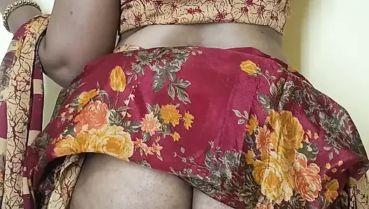 Red color saree cheating Housewife 1