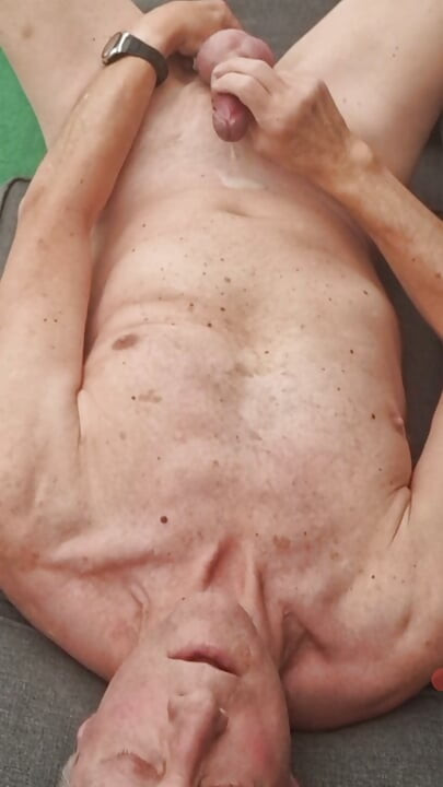 EXHIBITIONIST PAPI, ANAL SPIELZEUG SEXSHOW ABSPRITZEN