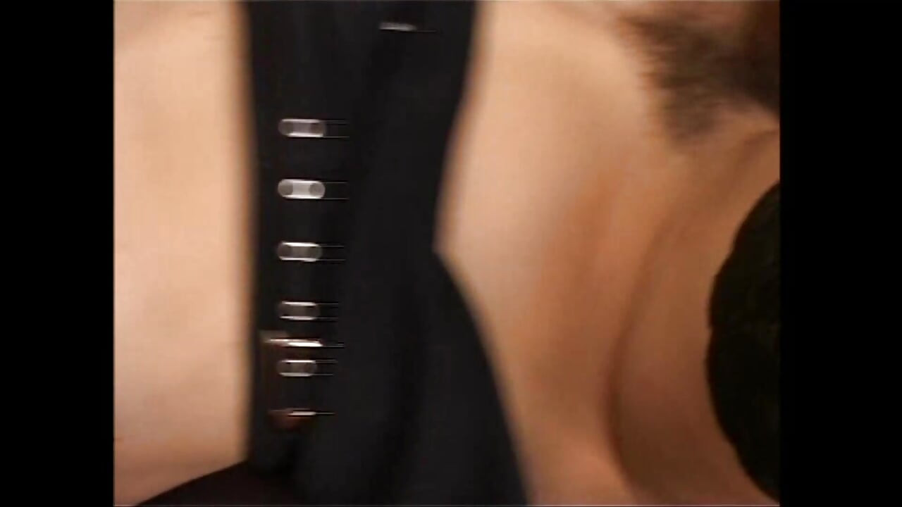 Owłosione cipki MILF sekretarz jebana i wytryski na tyłek przez Amateur Big Cock