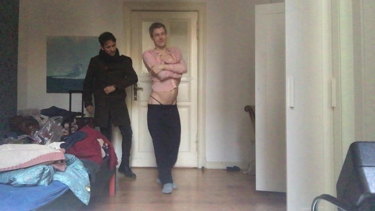 TWINK IS ALWAYS HUNGRY FOR RAW COCK